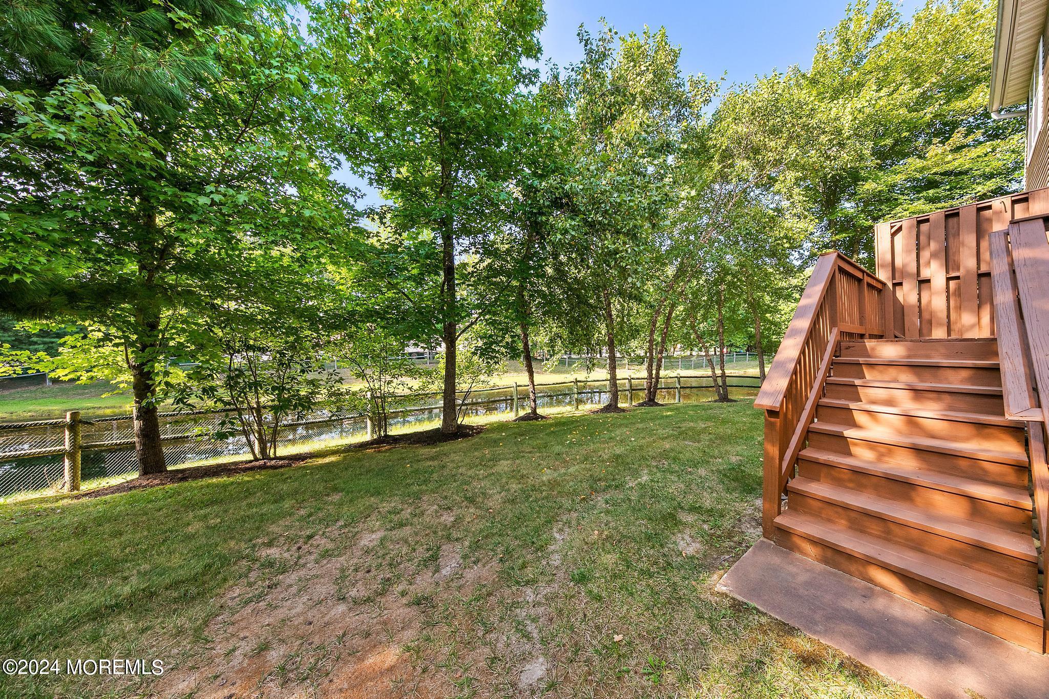 5 Ocean Breeze Court Manahawkin NJ 08050