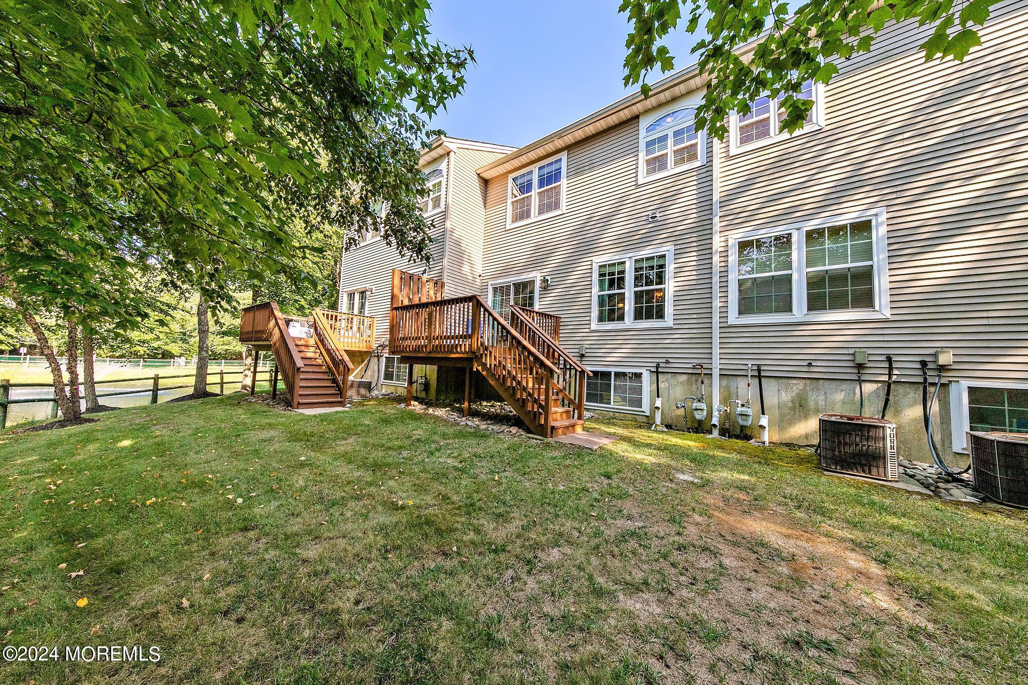 5 Ocean Breeze Court Manahawkin NJ 08050