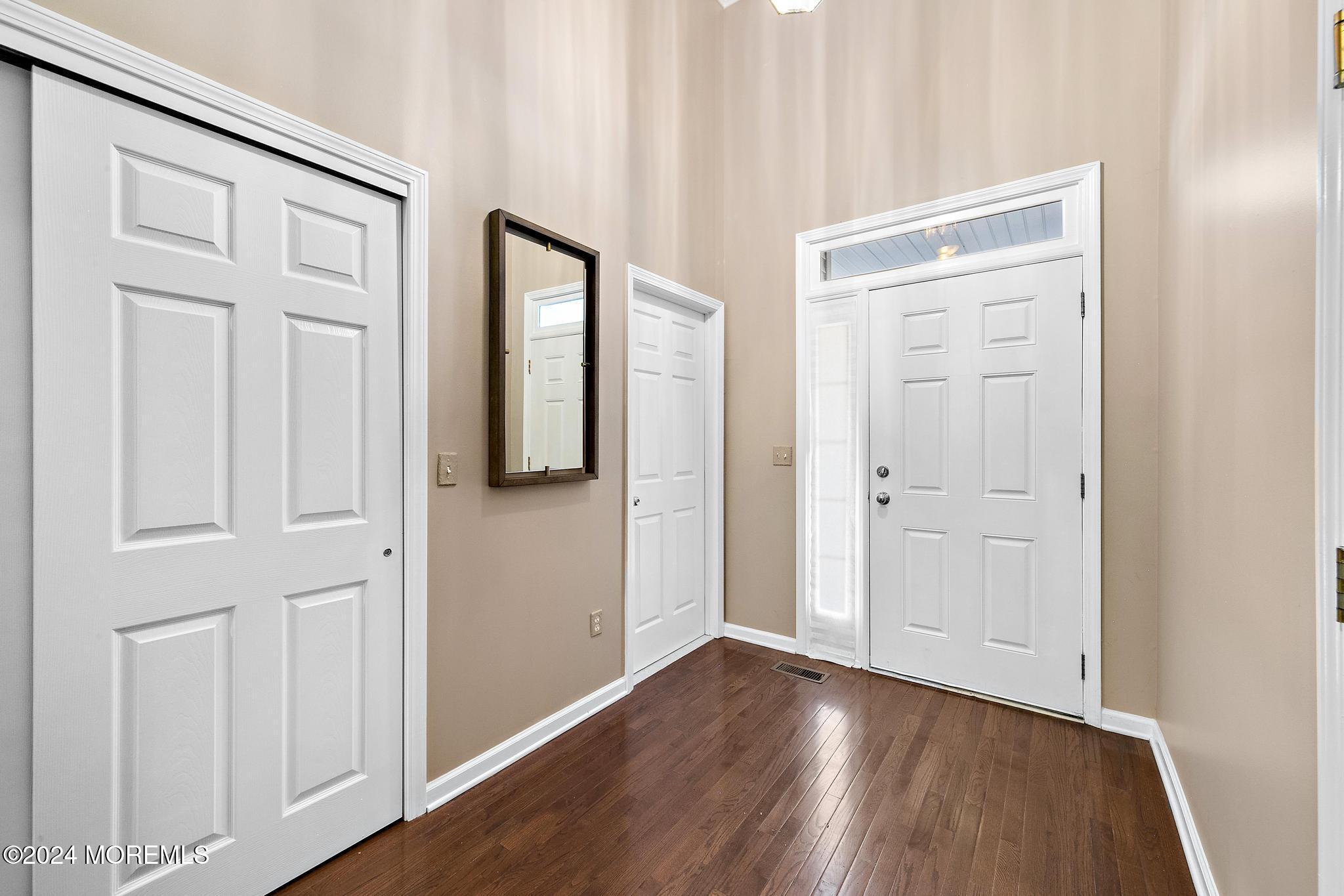 5 Ocean Breeze Court Manahawkin NJ 08050
