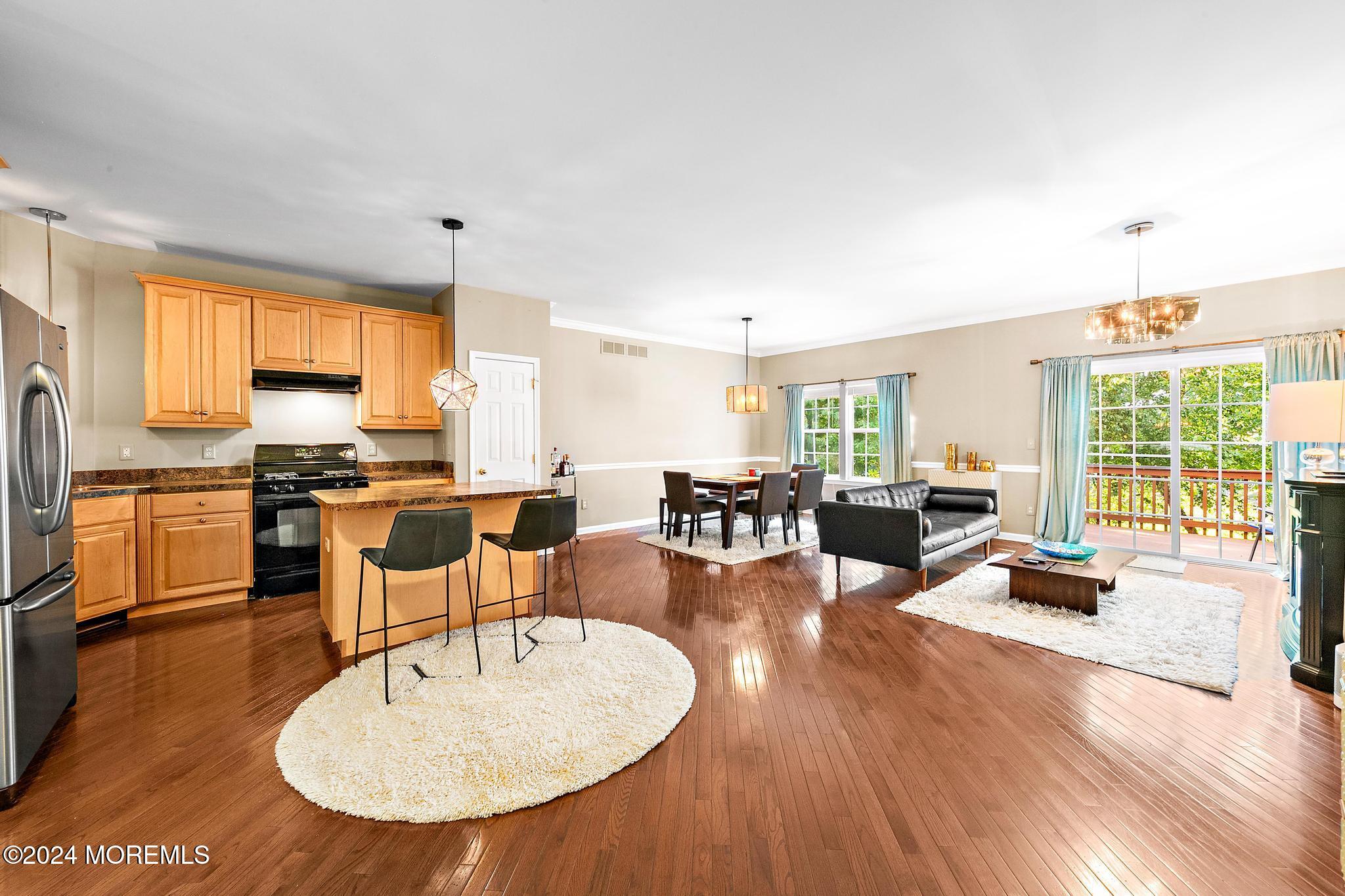 5 Ocean Breeze Court Manahawkin NJ 08050