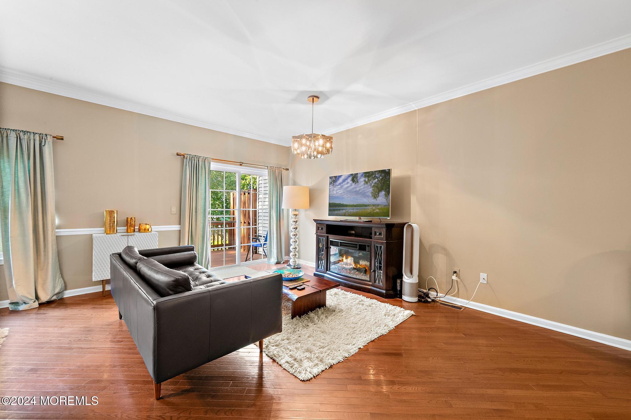 5 Ocean Breeze Court Manahawkin NJ 08050