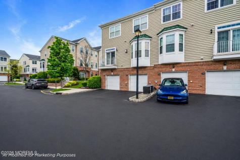 1002 Cunningham Court Belleville NJ 07109
