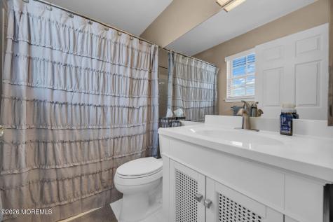 4 Aspen Lane Freehold NJ 07728
