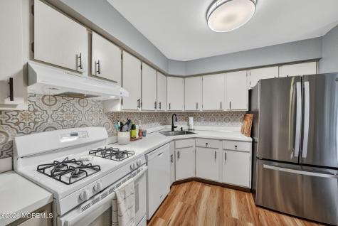 90 Deptford Court Matawan NJ 07747