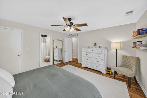 90 Deptford Court Matawan NJ 07747