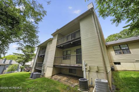90 Deptford Court Matawan NJ 07747