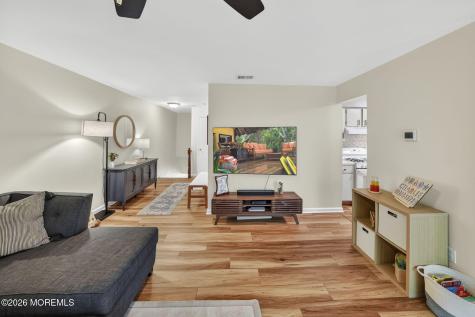 90 Deptford Court Matawan NJ 07747