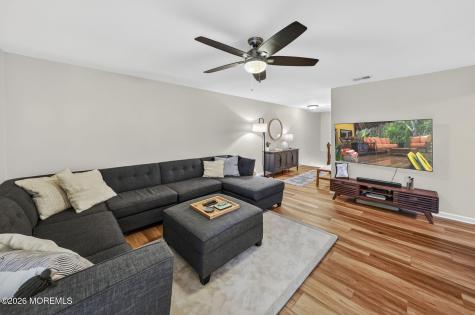 90 Deptford Court Matawan NJ 07747