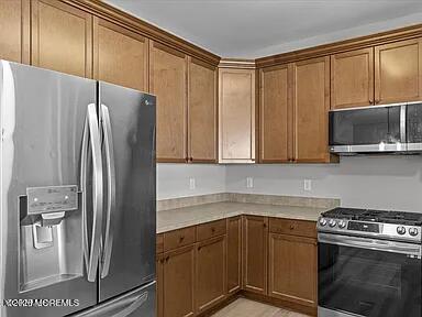 136 Mill Pond Way Eatontown NJ 07724