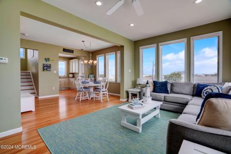 4 W Susan Avenue Long Beach Twp NJ 08008