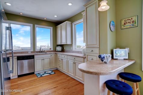 4 W Susan Avenue Long Beach Twp NJ 08008