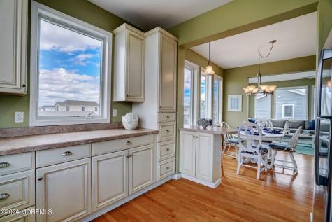 4 W Susan Avenue Long Beach Twp NJ 08008