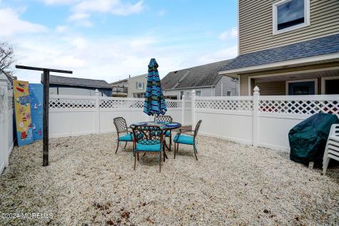 4 W Susan Avenue Long Beach Twp NJ 08008
