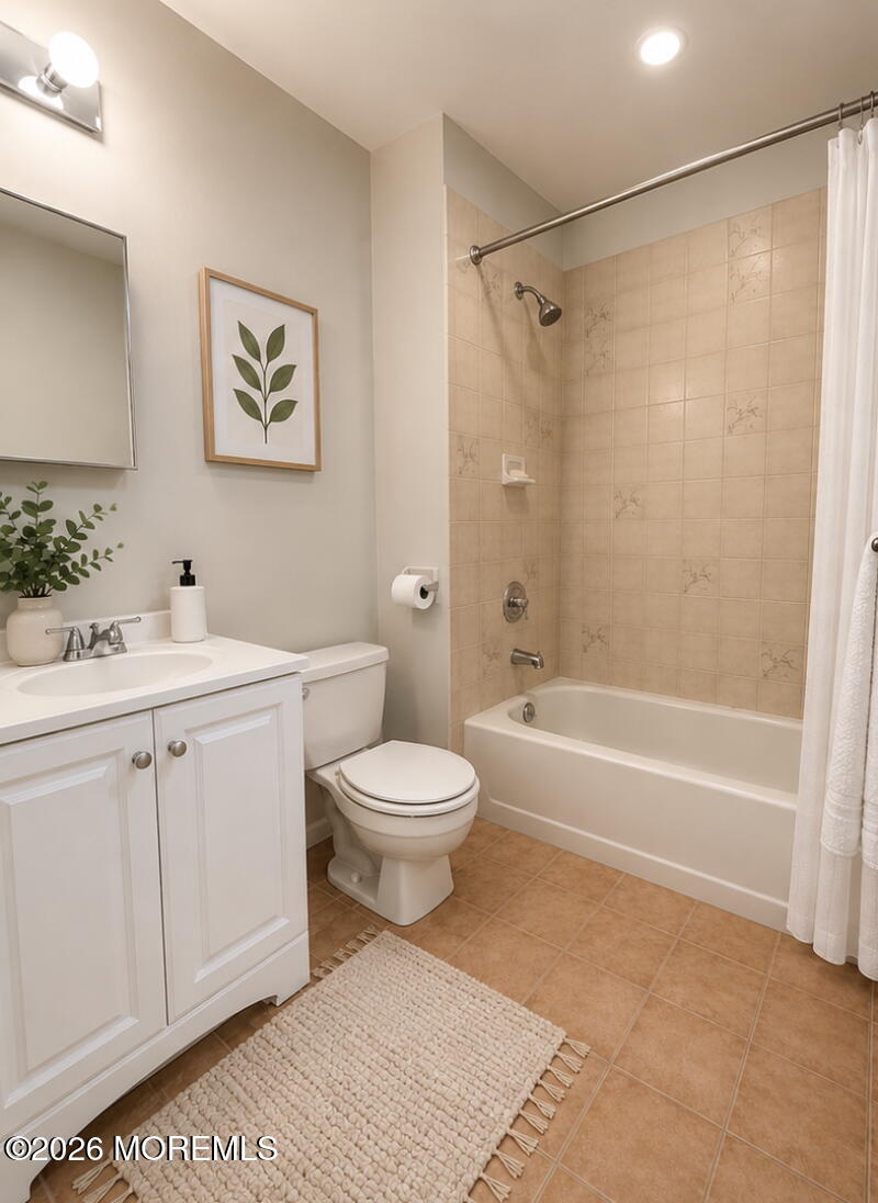 84 Chestnut Way Manalapan NJ 07726
