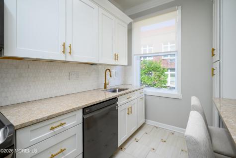 523 Trinity Place Westfield NJ 07090