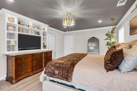 24 Smock Court Manalapan NJ 07726