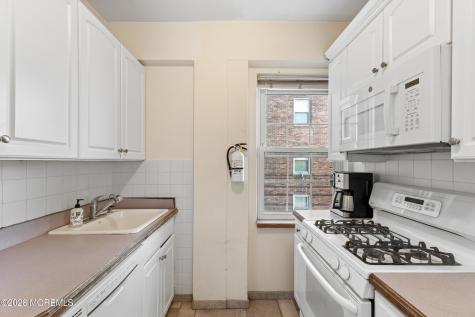 10 Crestmont Road Montclair NJ 07042