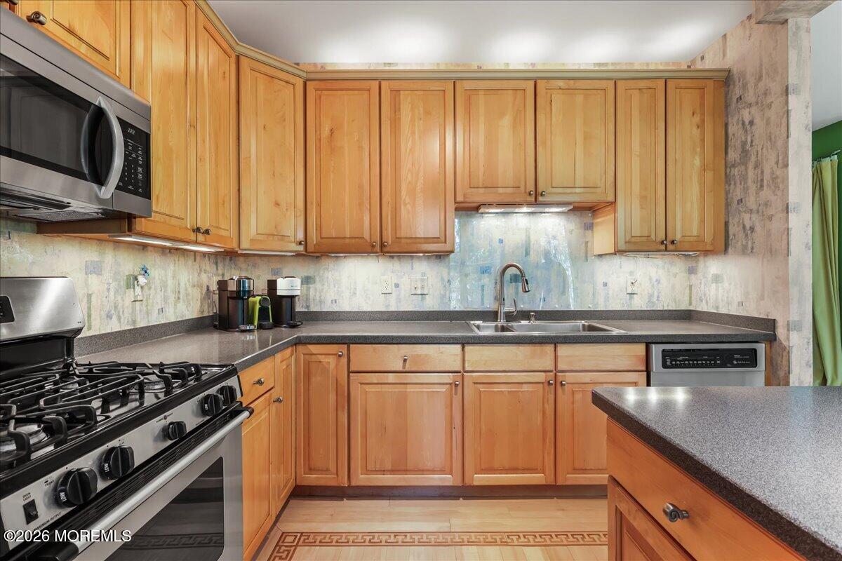 524 St Andrews Place Manalapan NJ 07726
