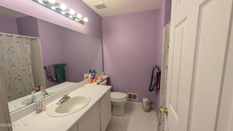 10 Beacon Court Holmdel NJ 07733
