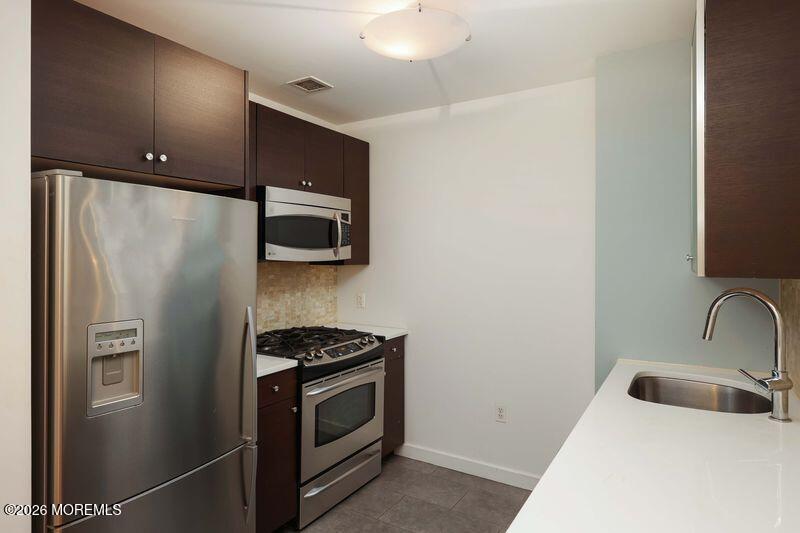 232 Pavonia Avenue Jersey City NJ 07302