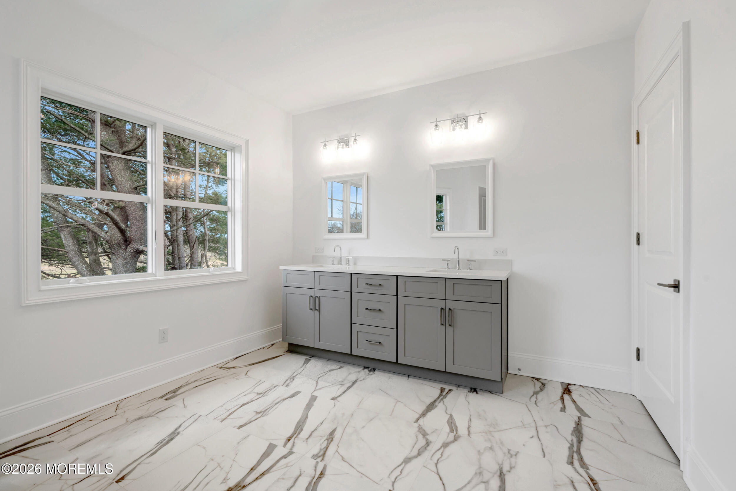 126 Eagle Way Eatontown NJ 07724