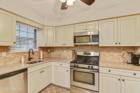 76 Bradford Court Aberdeen NJ 07747