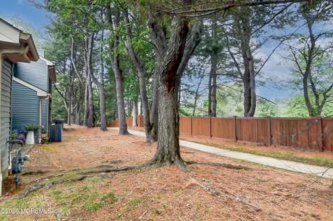 76 Bradford Court Aberdeen NJ 07747