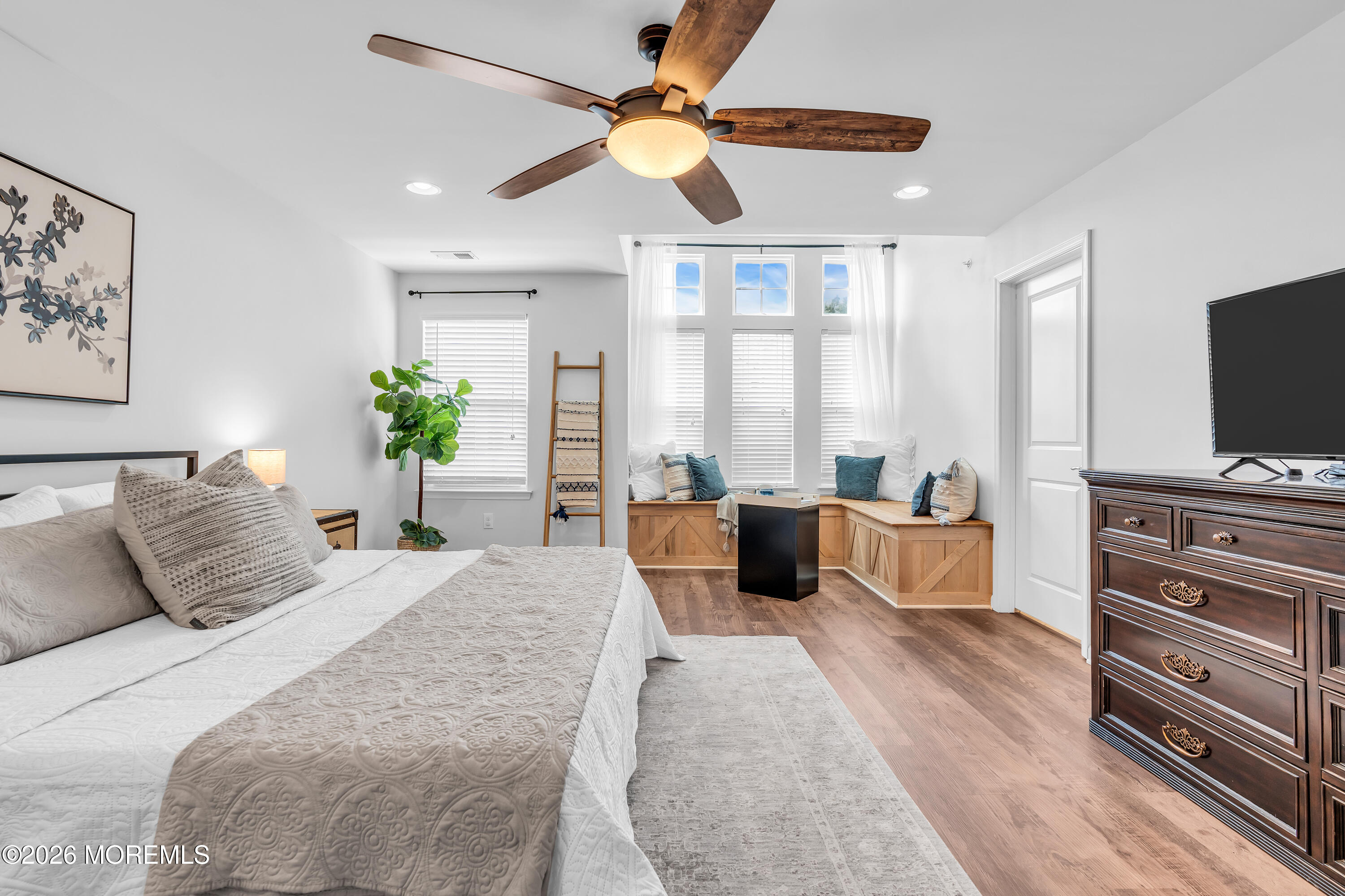 33 Jake Drive Tinton Falls NJ 07712