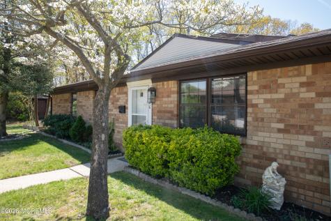 106 Belinda Court Brick NJ 08724
