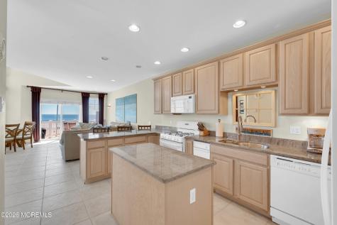 209-4 Beachfront Manasquan NJ 08736