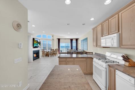 209-4 Beachfront Manasquan NJ 08736