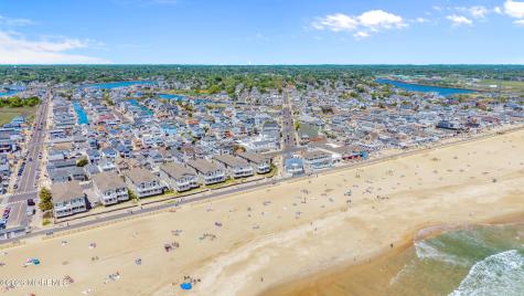 209-4 Beachfront Manasquan NJ 08736