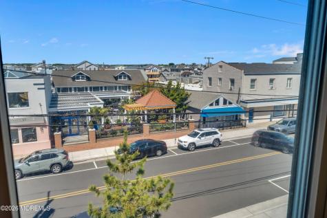 209-4 Beachfront Manasquan NJ 08736
