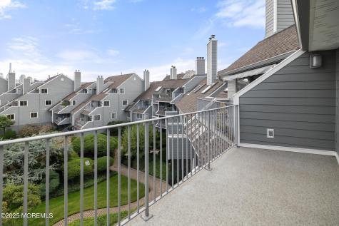 9E Cove Lane North Bergen NJ 07047