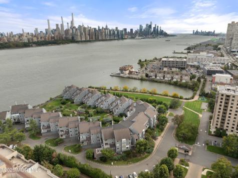 9E Cove Lane North Bergen NJ 07047