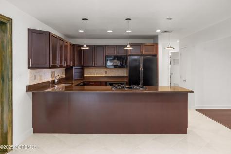9E Cove Lane North Bergen NJ 07047
