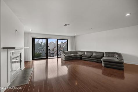 9E Cove Lane North Bergen NJ 07047