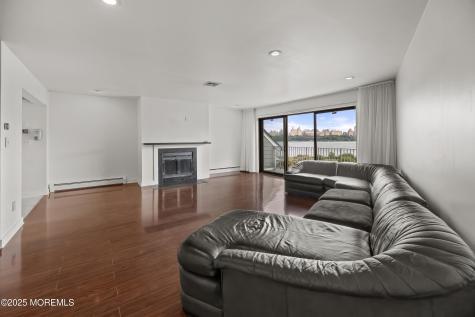 9E Cove Lane North Bergen NJ 07047