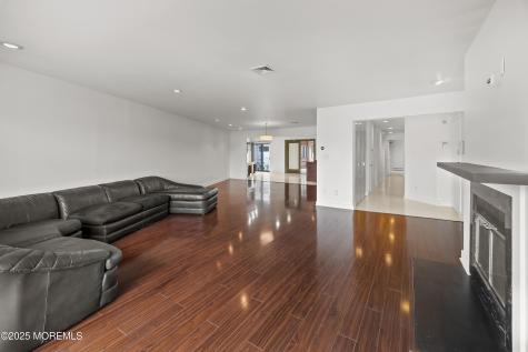 9E Cove Lane North Bergen NJ 07047