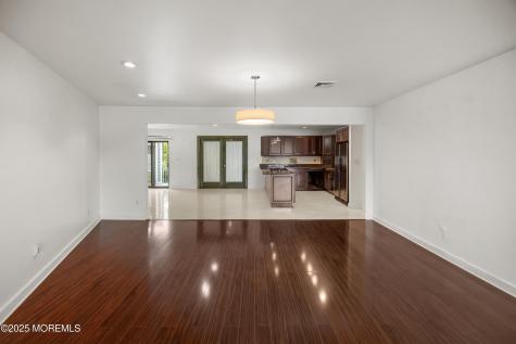 9E Cove Lane North Bergen NJ 07047
