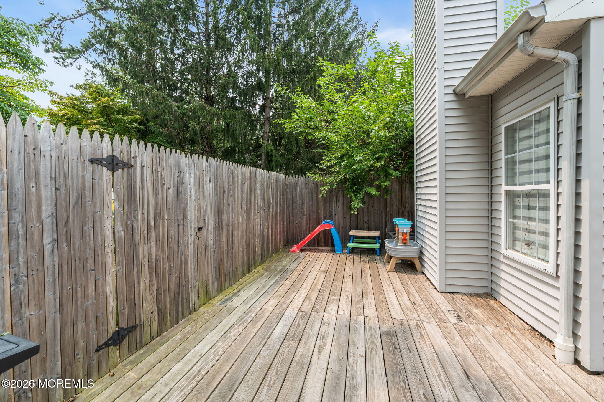 516 Woodbine Lane Lakewood NJ 08701