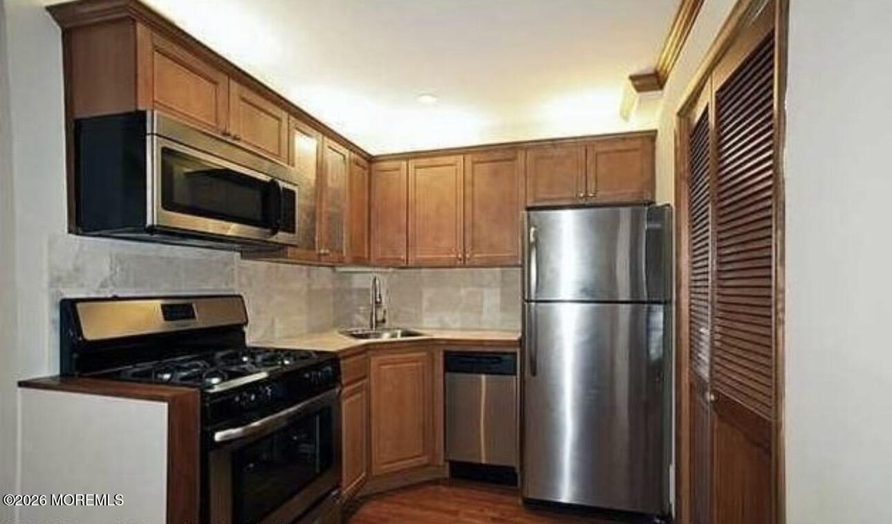 68 5th Street Highlands NJ 07732