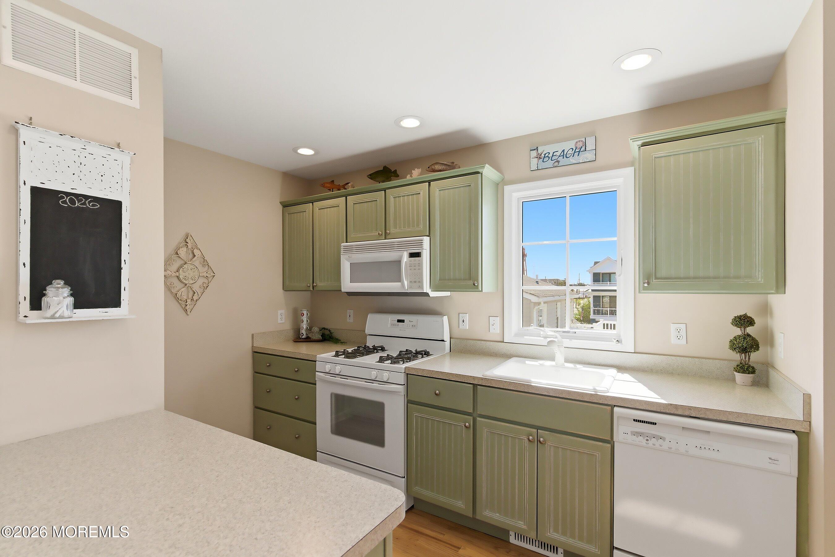 502 Amber Street Beach Haven NJ 08008