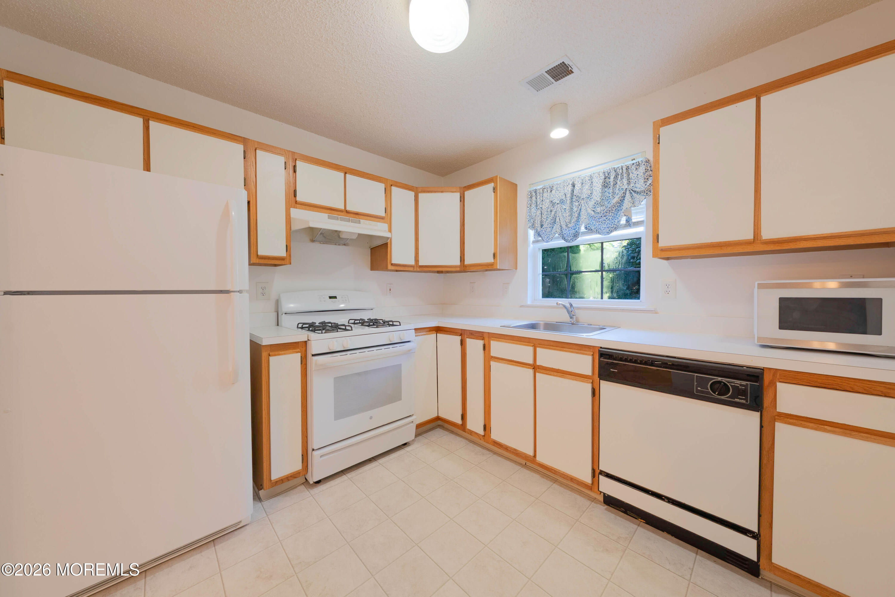 1 Richmond Court Tinton Falls NJ 07712