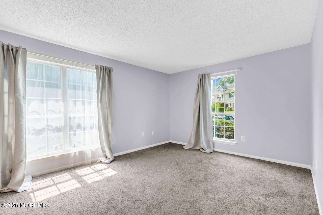 143 Sapphire Lane Franklin NJ 08823