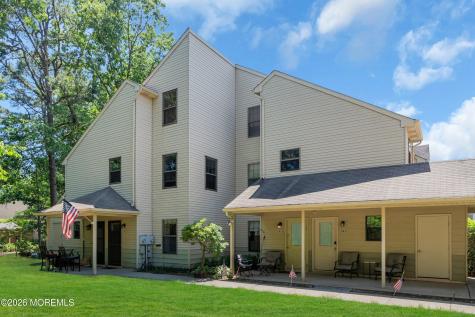 405 Geranium Court Jackson NJ 08527