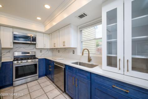 7 Heritage Terrace Jackson NJ 08527