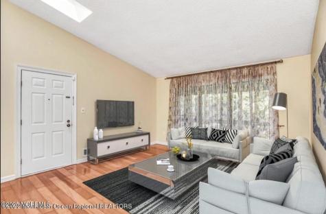 71 Crabapple Lane Franklin Twp NJ 08823