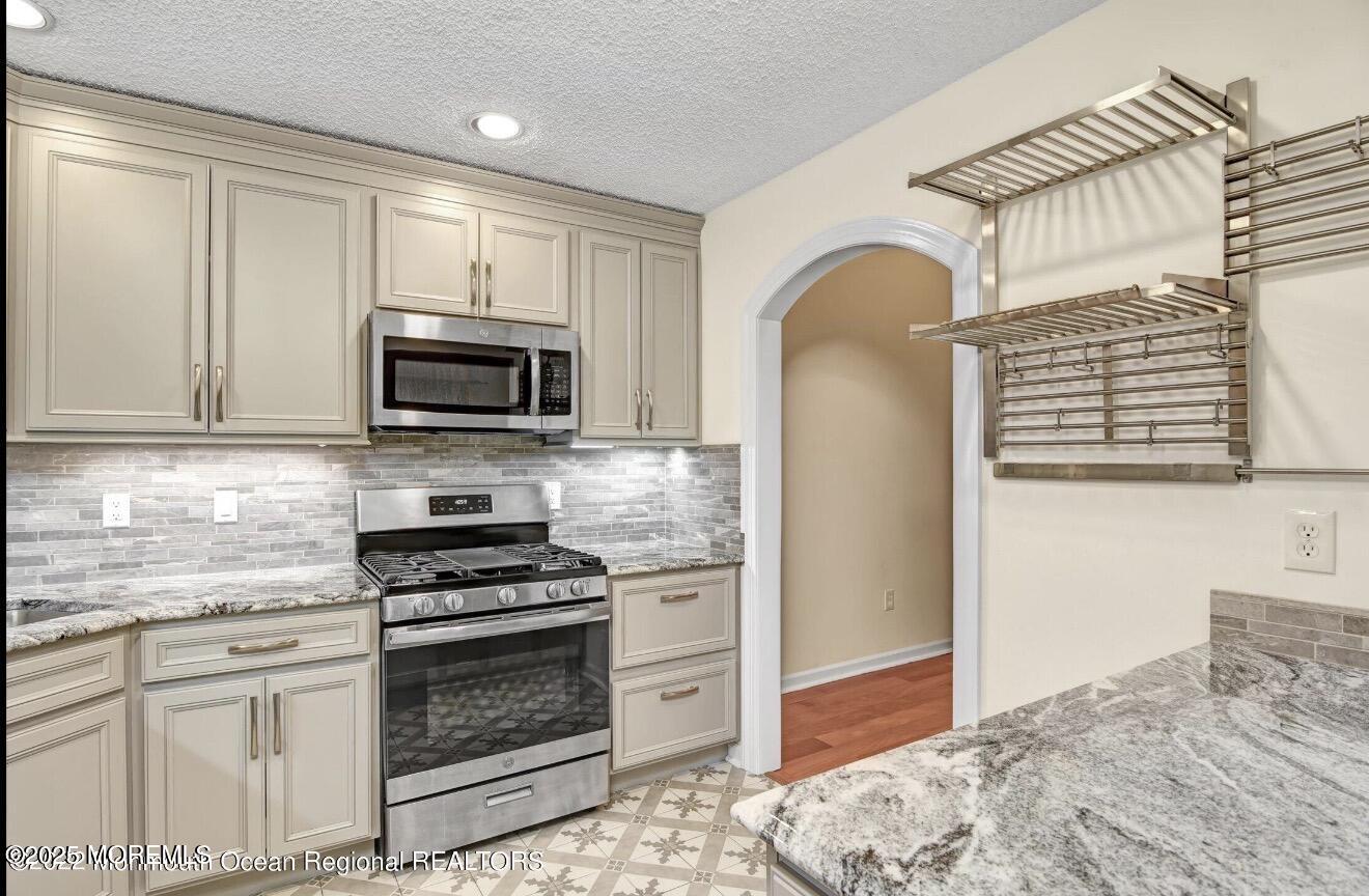 71 Crabapple Lane Franklin Twp NJ 08823