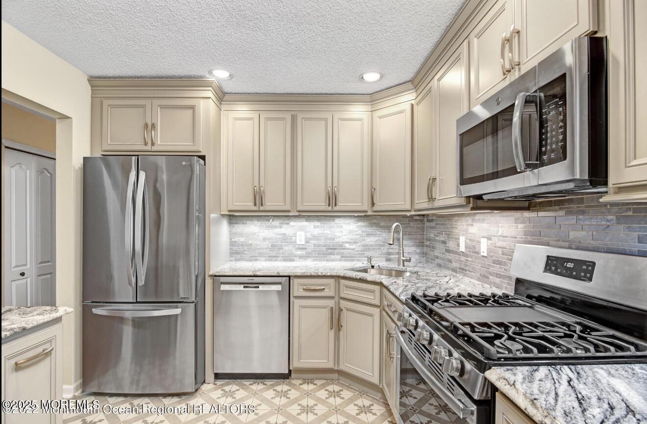71 Crabapple Lane Franklin Twp NJ 08823